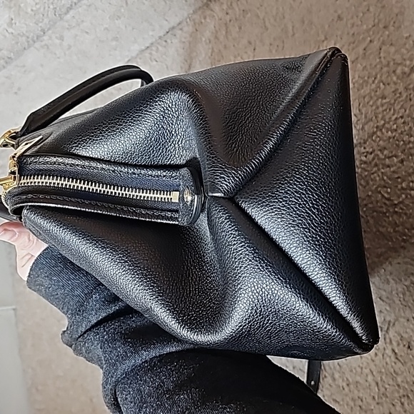 Louis Vuitton Grand Palais - Picture 3 of 6